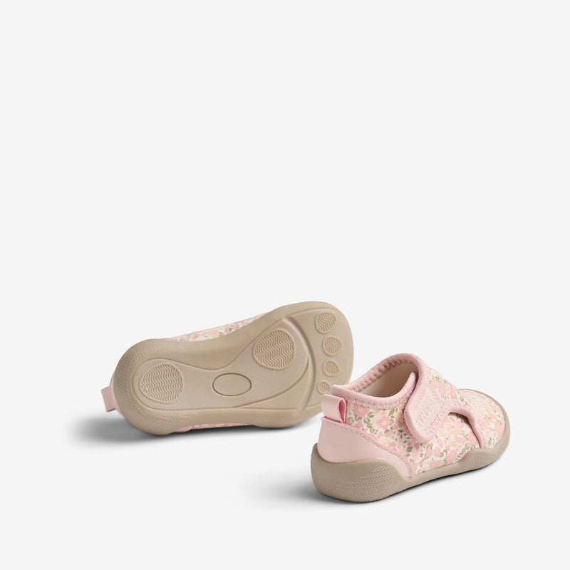 Wheat Footwear Beach Shoe Shawn Swimwear 9427 ivory flower meadow