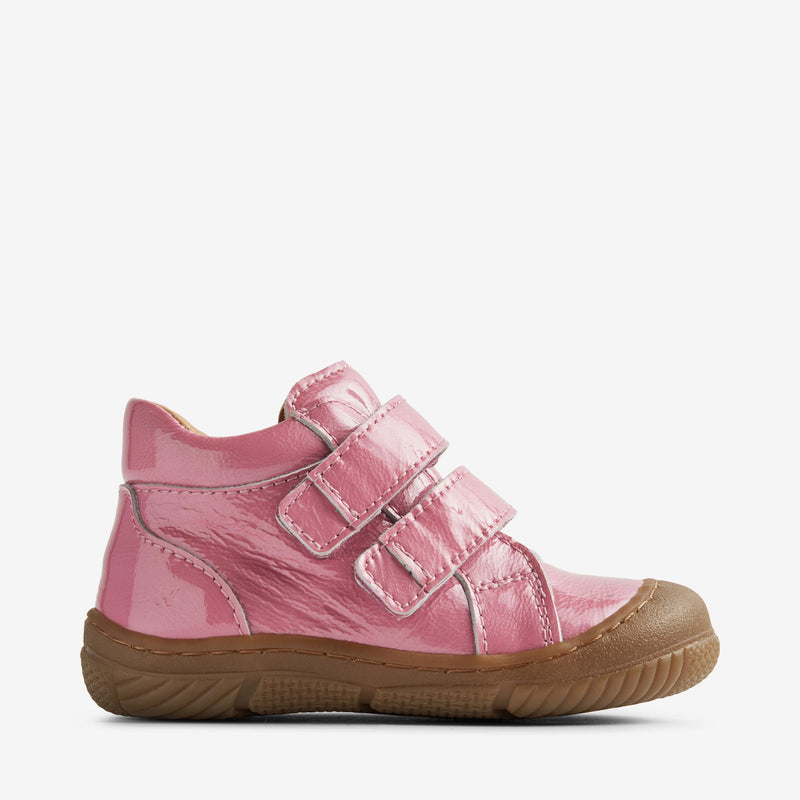 Wheat Footwear Bootie Double Velcro Ivalo Patent Prewalkers 2356 pink
