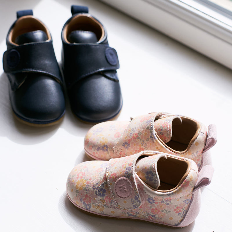 Wheat Footwear Indoor Shoe Dakota Indoor Shoes 1432 navy