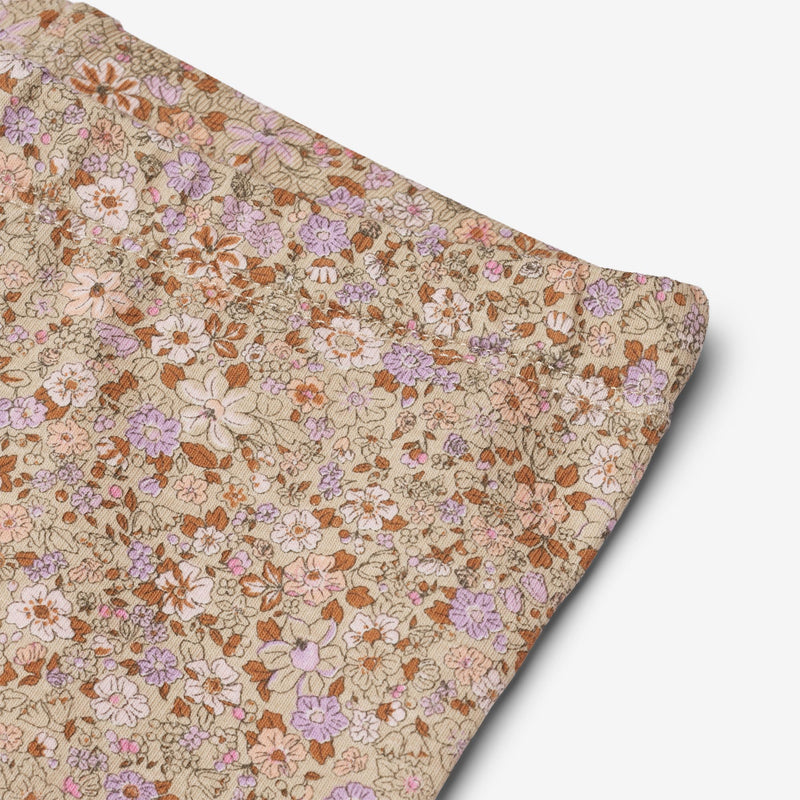 Wheat Main Jersey Leggings Jules Legging 9409 lilac flower meadow